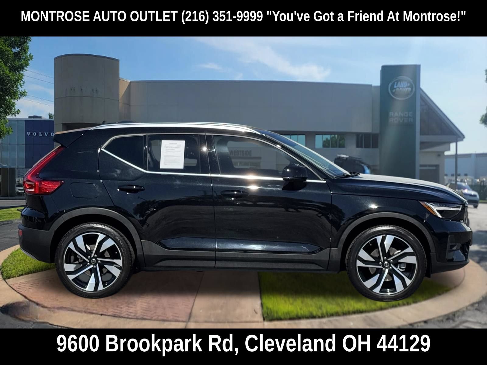 Certified 2023 Volvo XC40 B5 Plus w/ Protection Package Premier AWD/4WD image 3