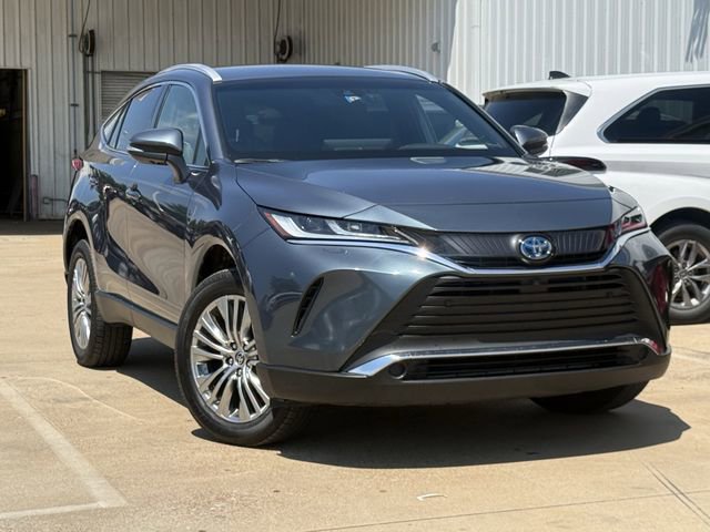 Used 2021 Toyota Venza Limited AWD/4WD image 1