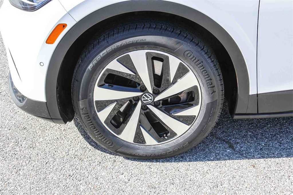 Used 2023 Volkswagen ID.4 Pro image 9