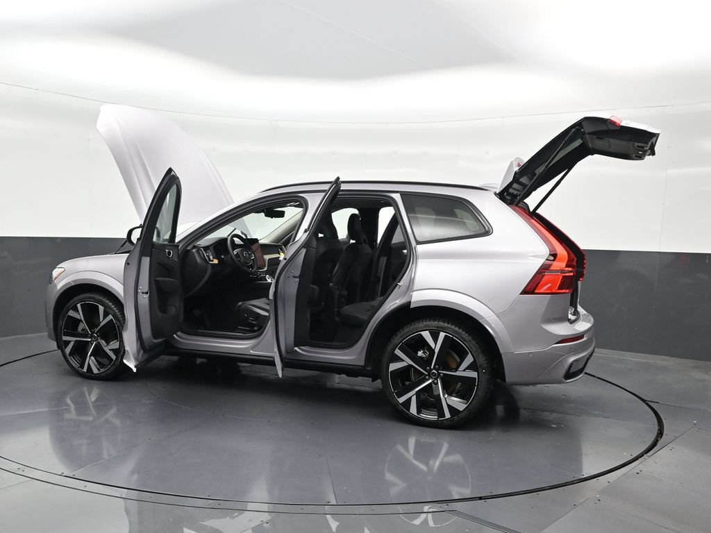 New 2026 Volvo XC60 T8 Ultra AWD/4WD image 32