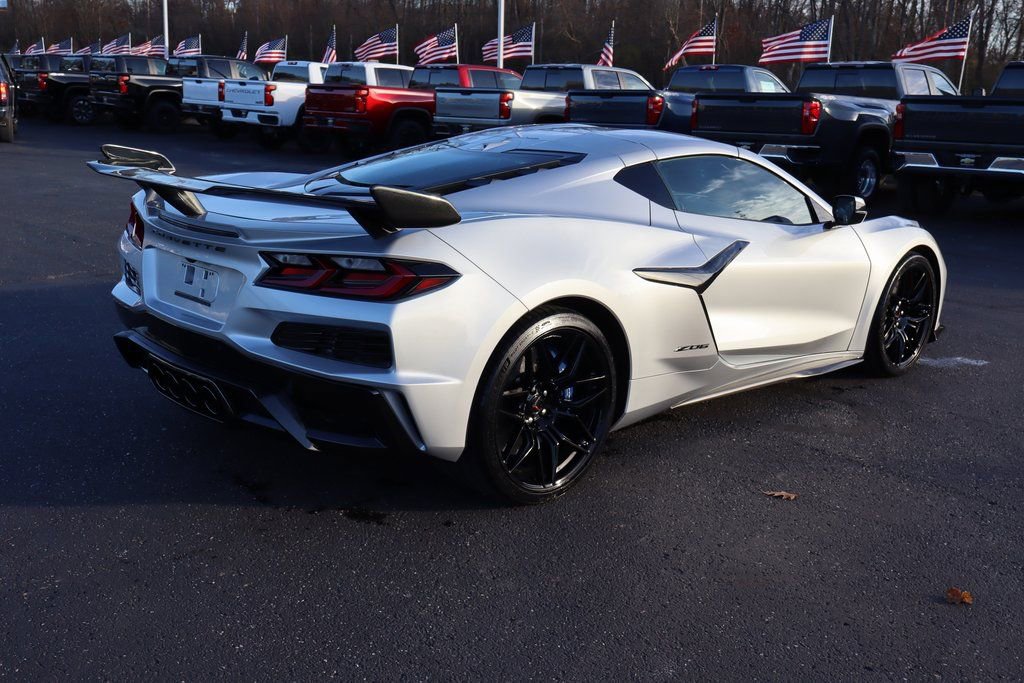 New 2026 Chevrolet Corvette Z06 w/ Battery Protection Package image 31