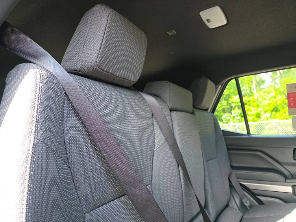 New 2026 Toyota 4Runner SR5 AWD/4WD image 18