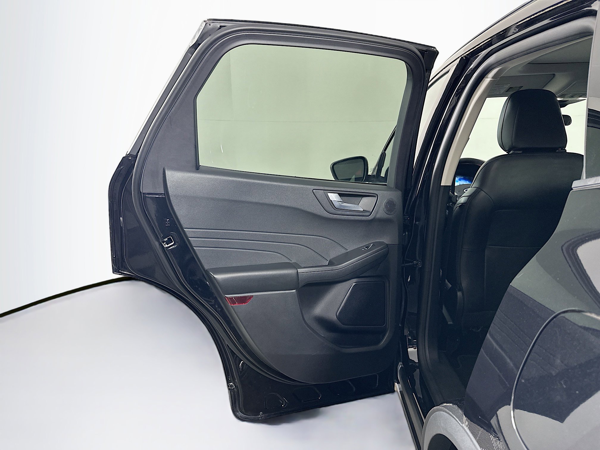 Used 2022 Ford Escape SEL w/ SEL Stealth AWD Package image 26