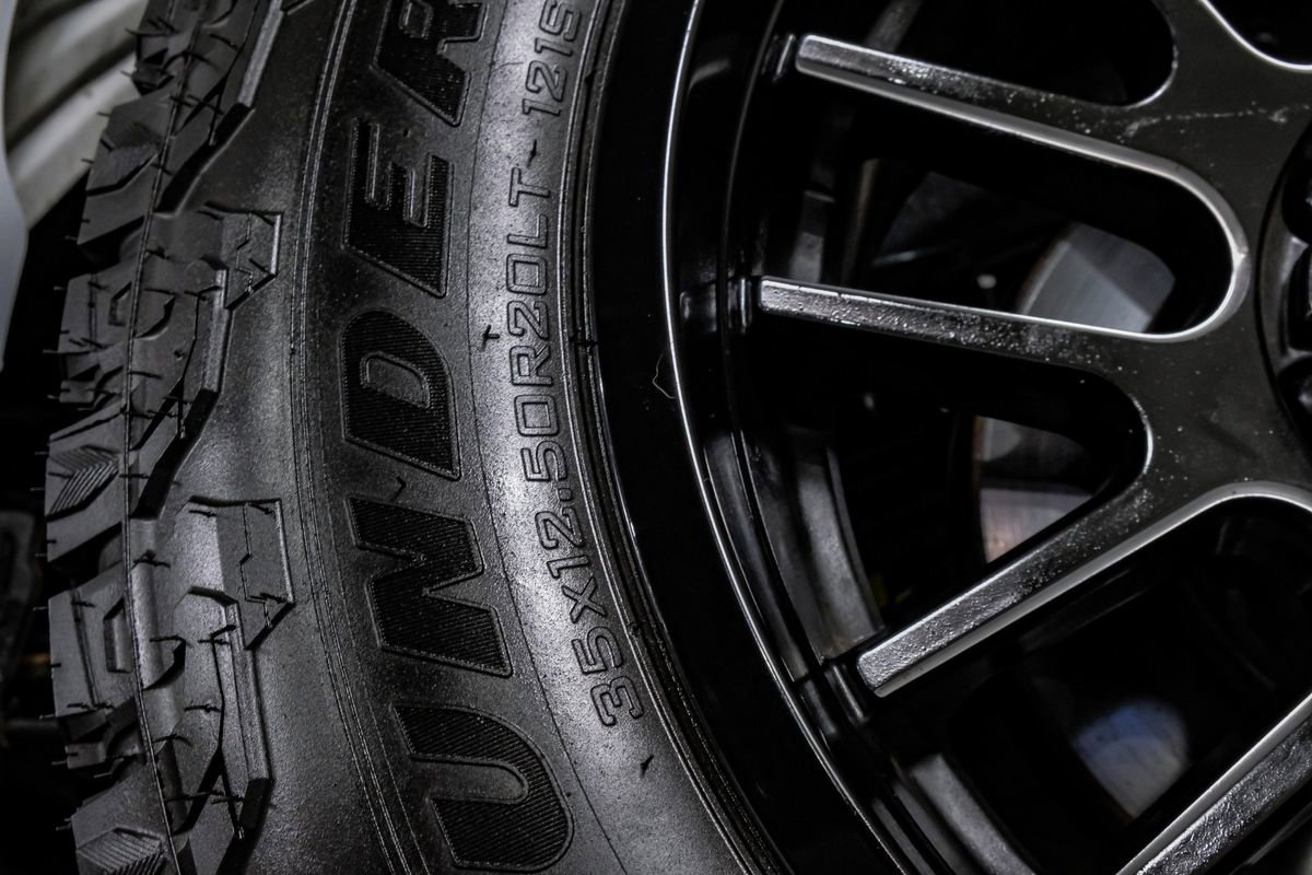 Used 2022 Ford F250 Lariat w/ Lariat Value Package image 58