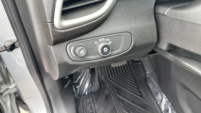 Used 2017 Chevrolet Trax LS w/ Fleet Convenience Package image 19