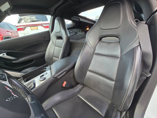 Used 2019 Chevrolet Corvette Stingray Coupe w/ 1LT RWD image 21