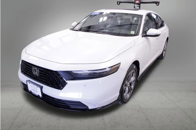 Used 2023 Honda Accord EX-L image 1