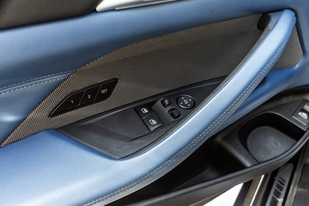 Used 2021 BMW M4 Coupe w/ Executive Package RWD image 16