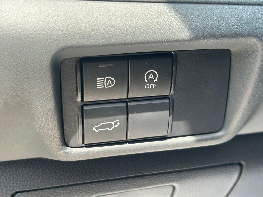 Used 2025 Toyota Highlander XSE AWD/4WD image 28