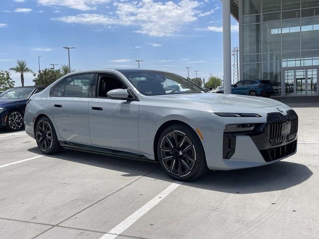 New 2025 BMW i7 xDrive60 AWD/4WD image 4