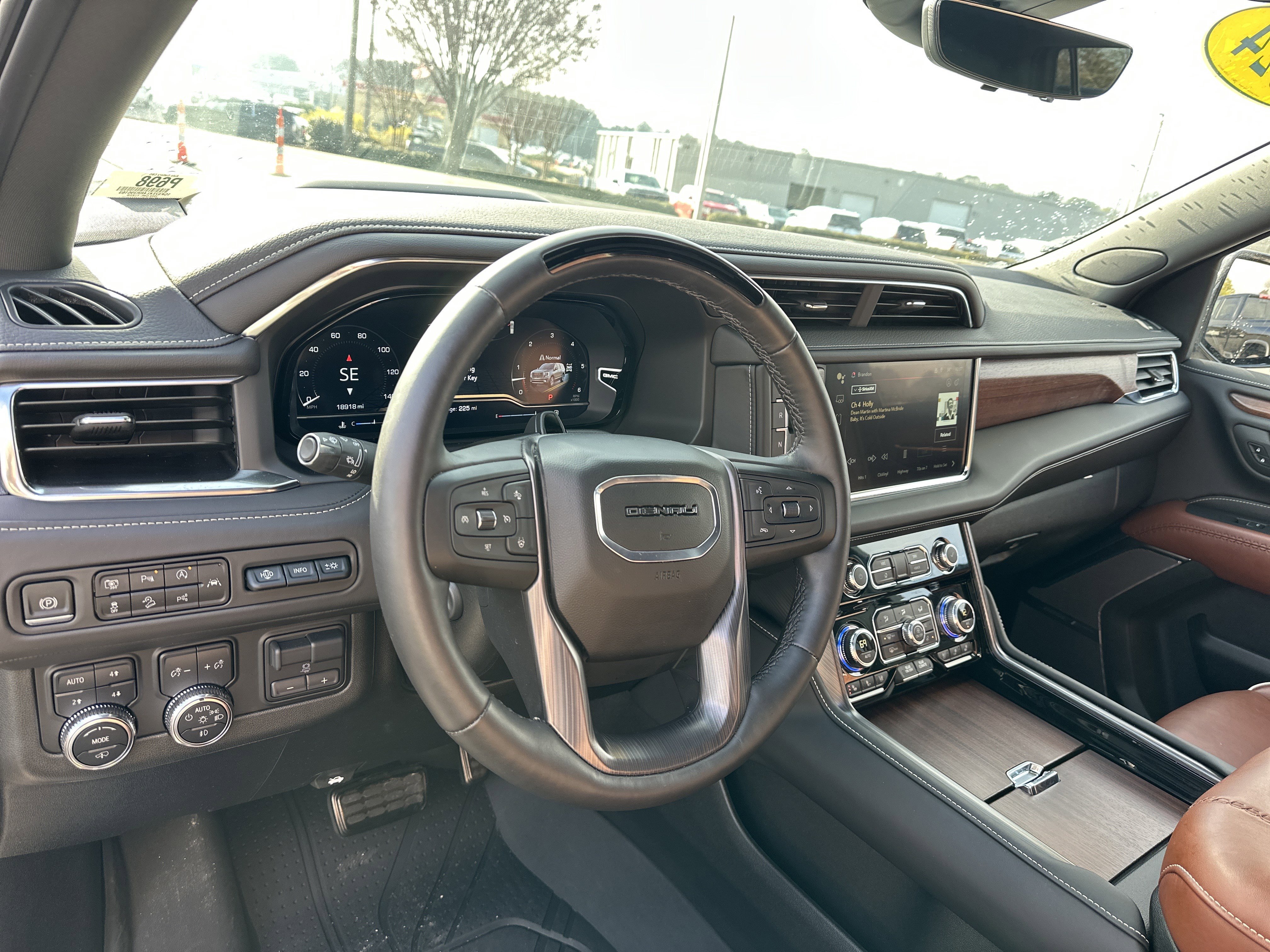 Certified 2024 GMC Yukon Denali Ultimate image 27