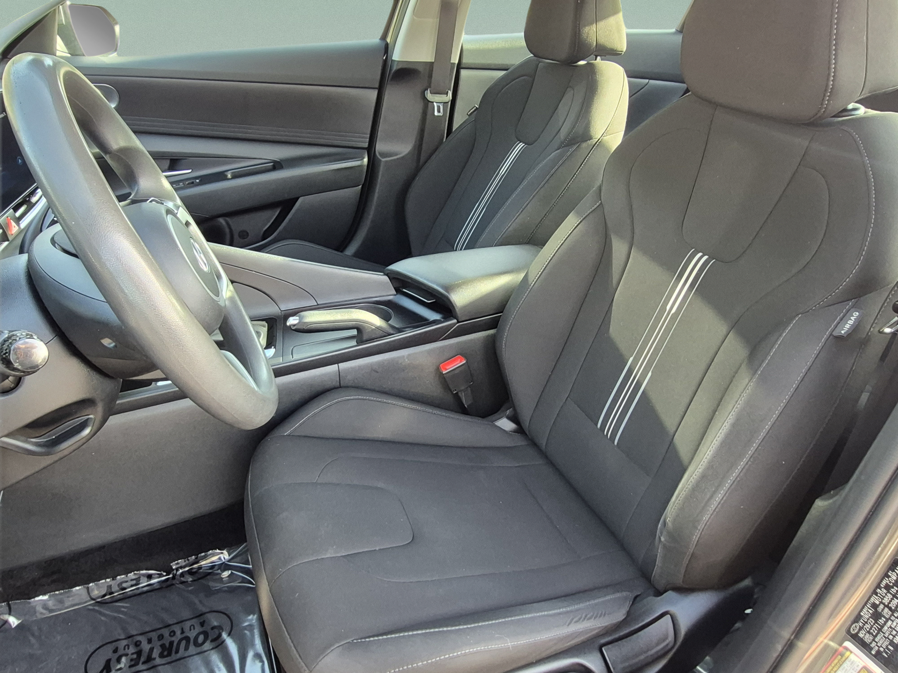 Used 2024 Hyundai Elantra SEL FWD image 20