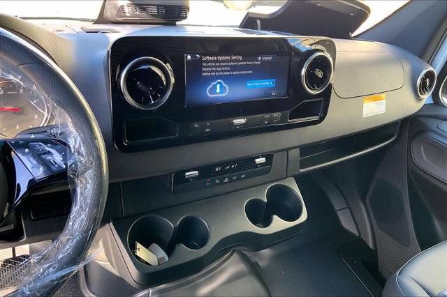 New 2026 Mercedes-Benz Sprinter 2500 image 5