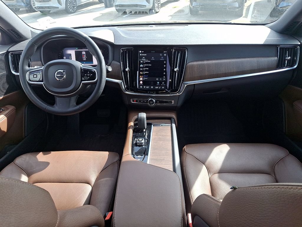 Certified 2024 Volvo V90 B6 Cross Country Plus w/ Protection Package Premier AWD/4WD image 10