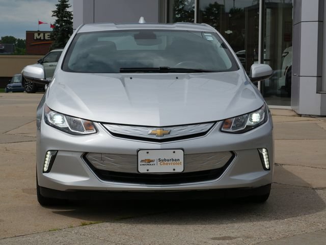 Used 2017 Chevrolet Volt LT w/ Comfort Package FWD image 2
