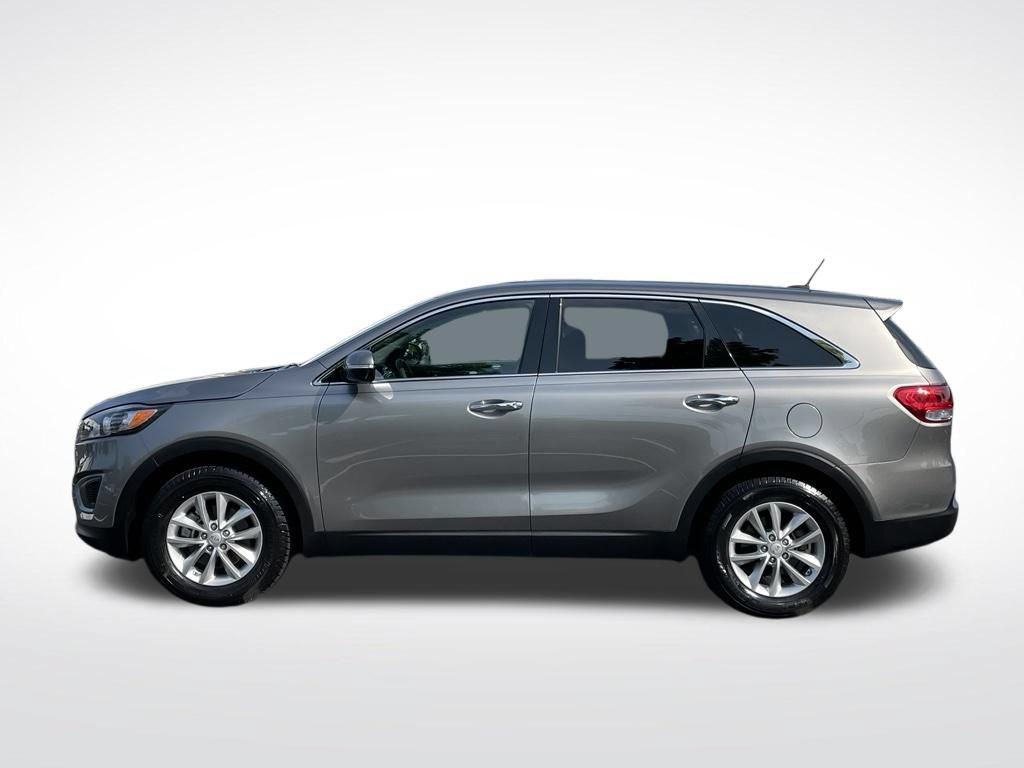 Used 2018 Kia Sorento L FWD image 2