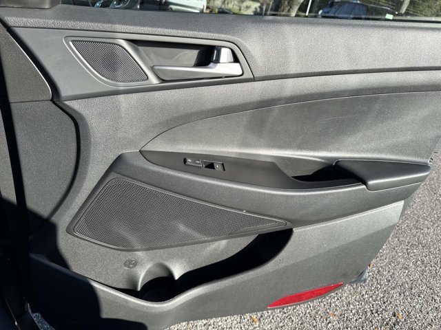 Used 2021 Hyundai Tucson SE image 14