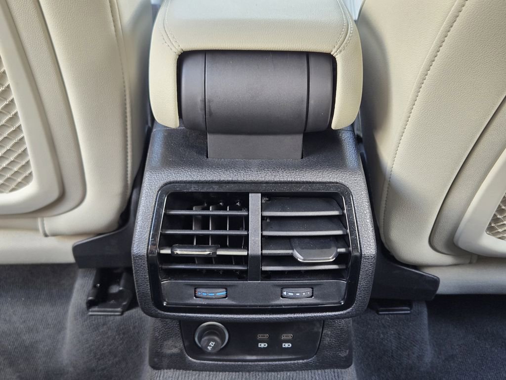 Certified 2024 Audi Q3 2.0T Premium Plus AWD/4WD image 38