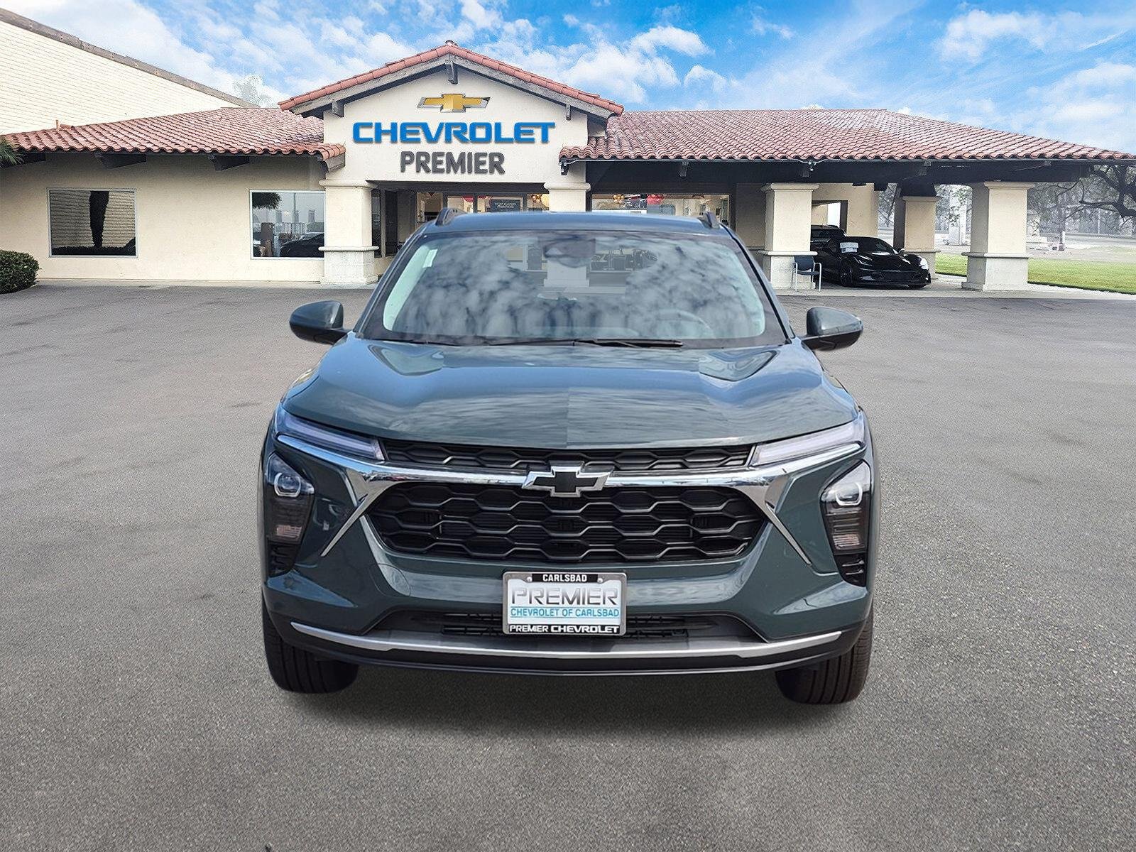 New 2026 Chevrolet Trax LT w/ Driver Confidence Package FWD image 3