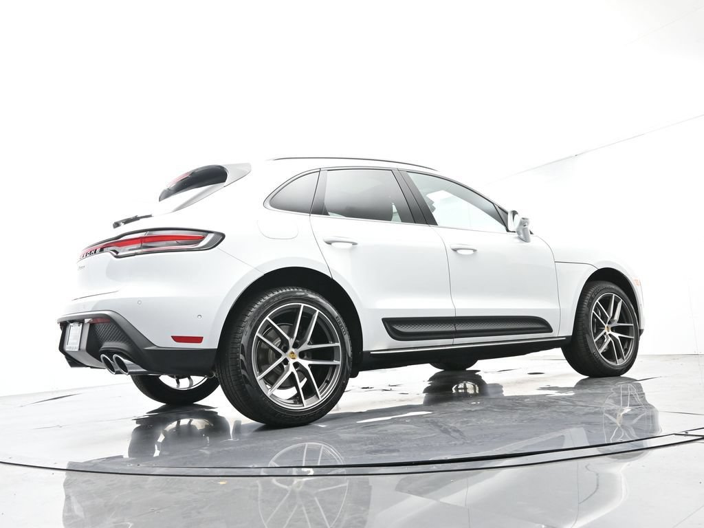 Certified 2025 Porsche Macan Turbo AWD/4WD image 54