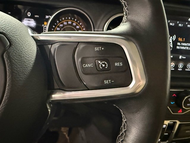 Used 2018 Jeep Wrangler Unlimited Sahara w/ Uconnect 4C Nav & Sound Group image 11