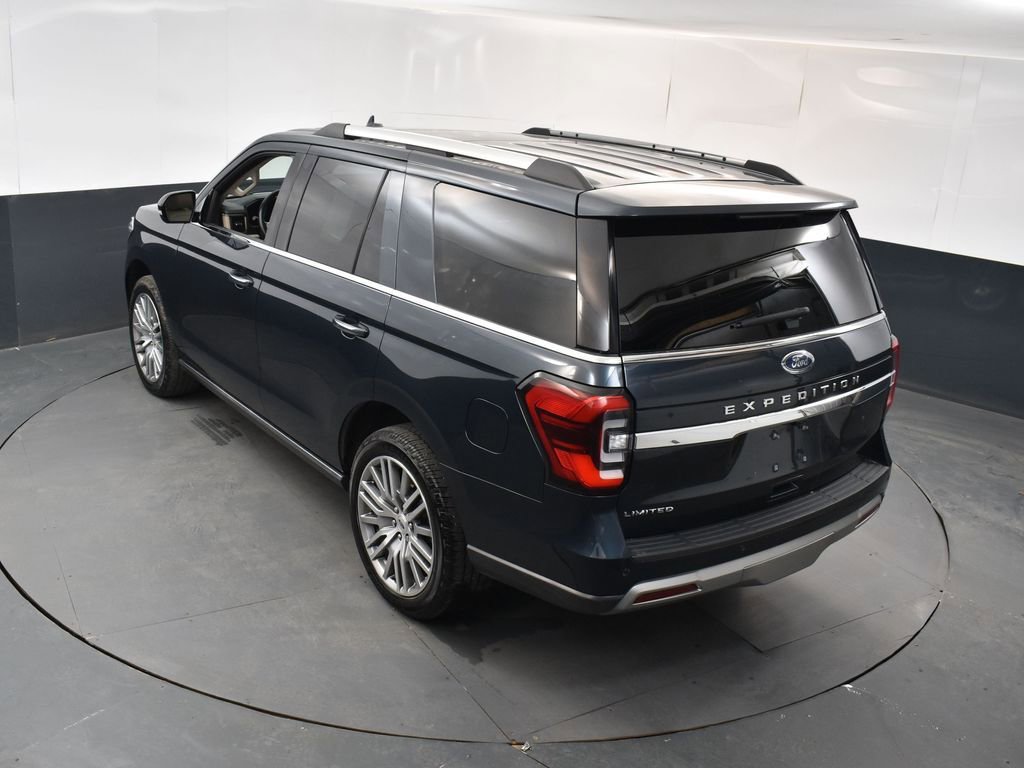 Used 2022 Ford Expedition Limited image 32