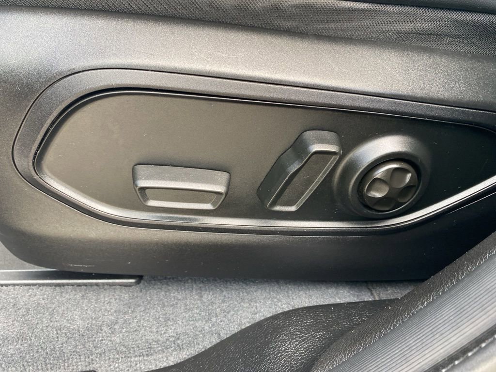 Used 2023 Jeep Grand Cherokee L Limited image 28