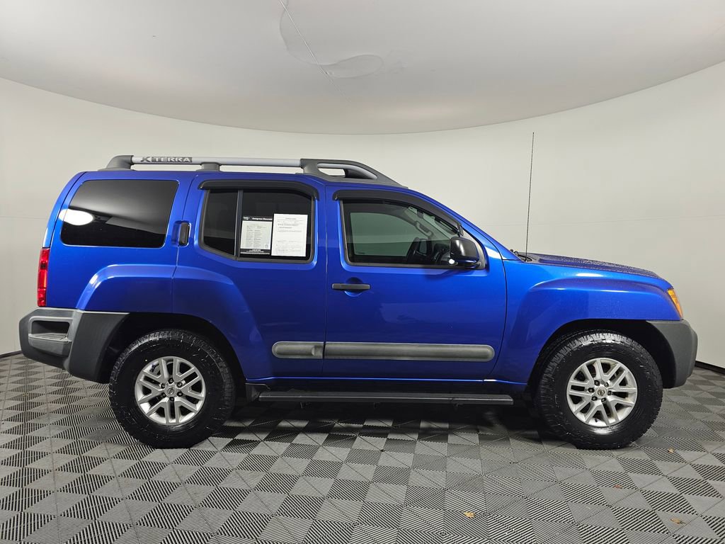 Used 2015 Nissan Xterra S image 8