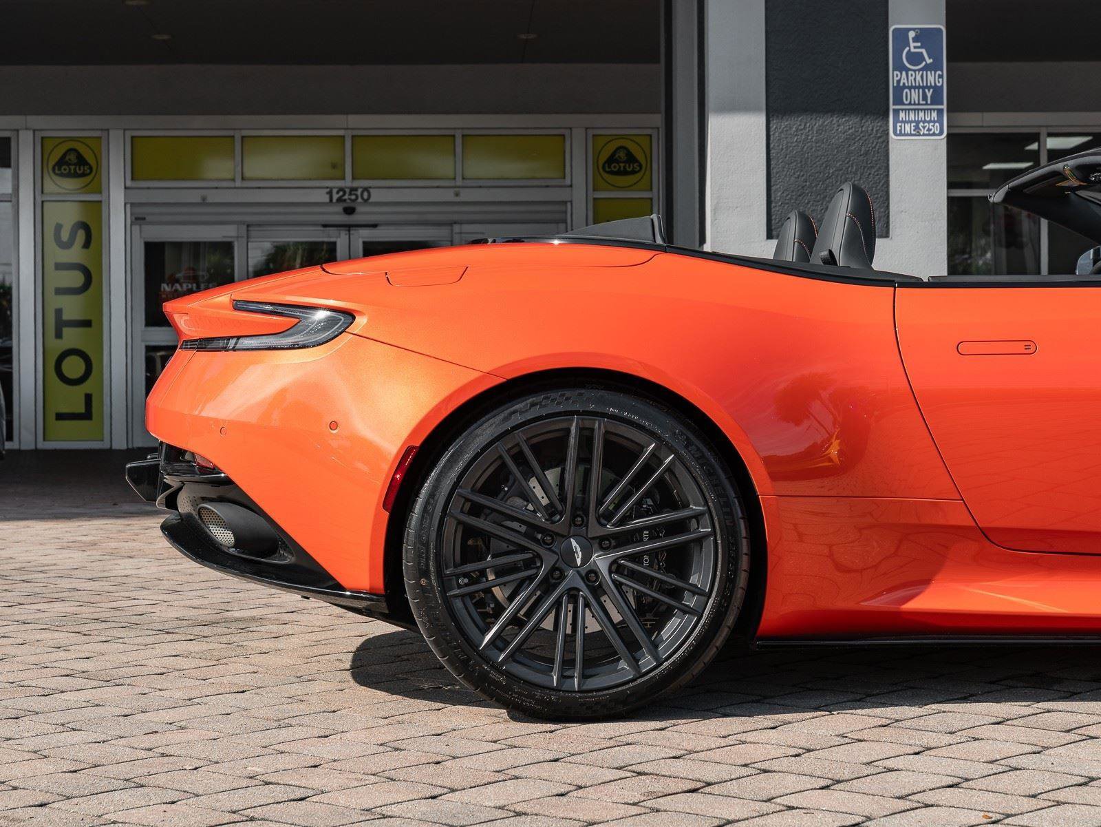 Used 2024 Aston Martin DB12 Convertible RWD image 51