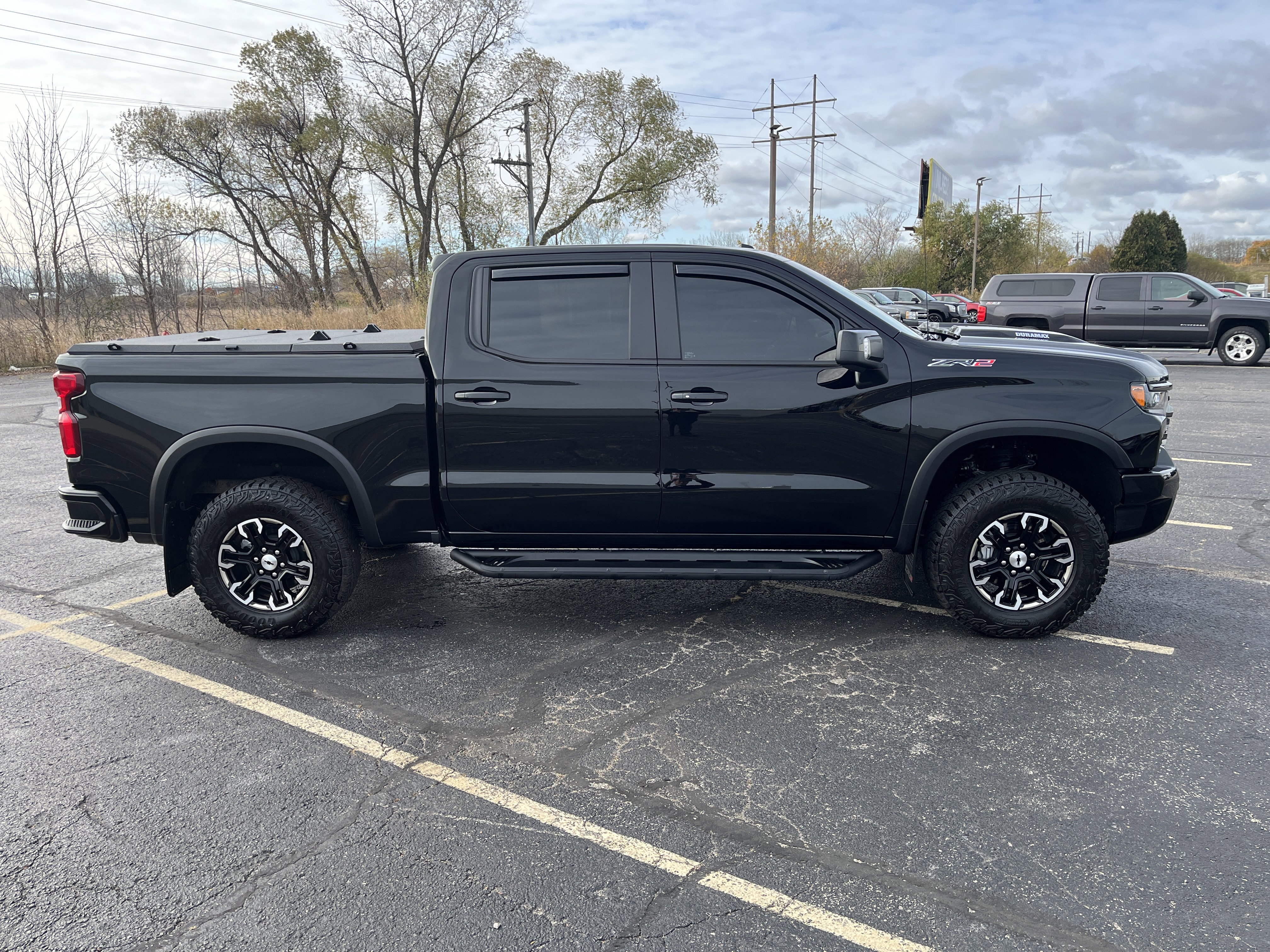 Used 2025 Chevrolet Silverado 1500 ZR2 w/ Technology Package image 7