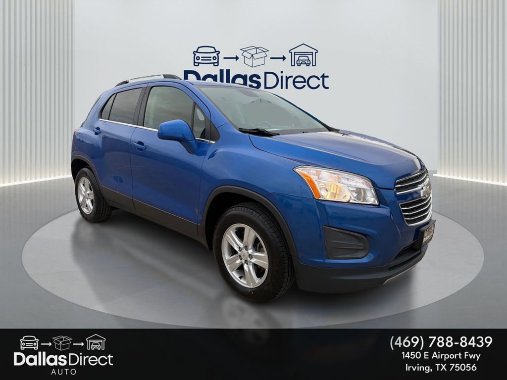 Used 2016 Chevrolet Trax LT w/ LT Sun and Sound Package image 2