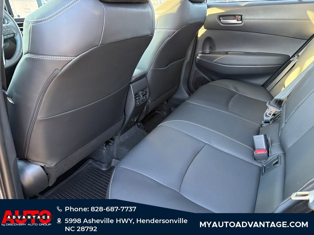 Used 2023 Toyota Corolla Cross XLE w/ Convenience Package image 30