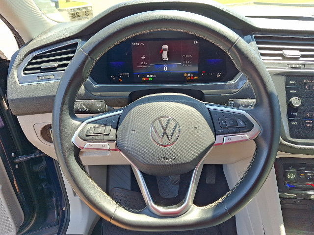 Used 2023 Volkswagen Tiguan SE w/ Panoramic Sunroof Package AWD/4WD image 20