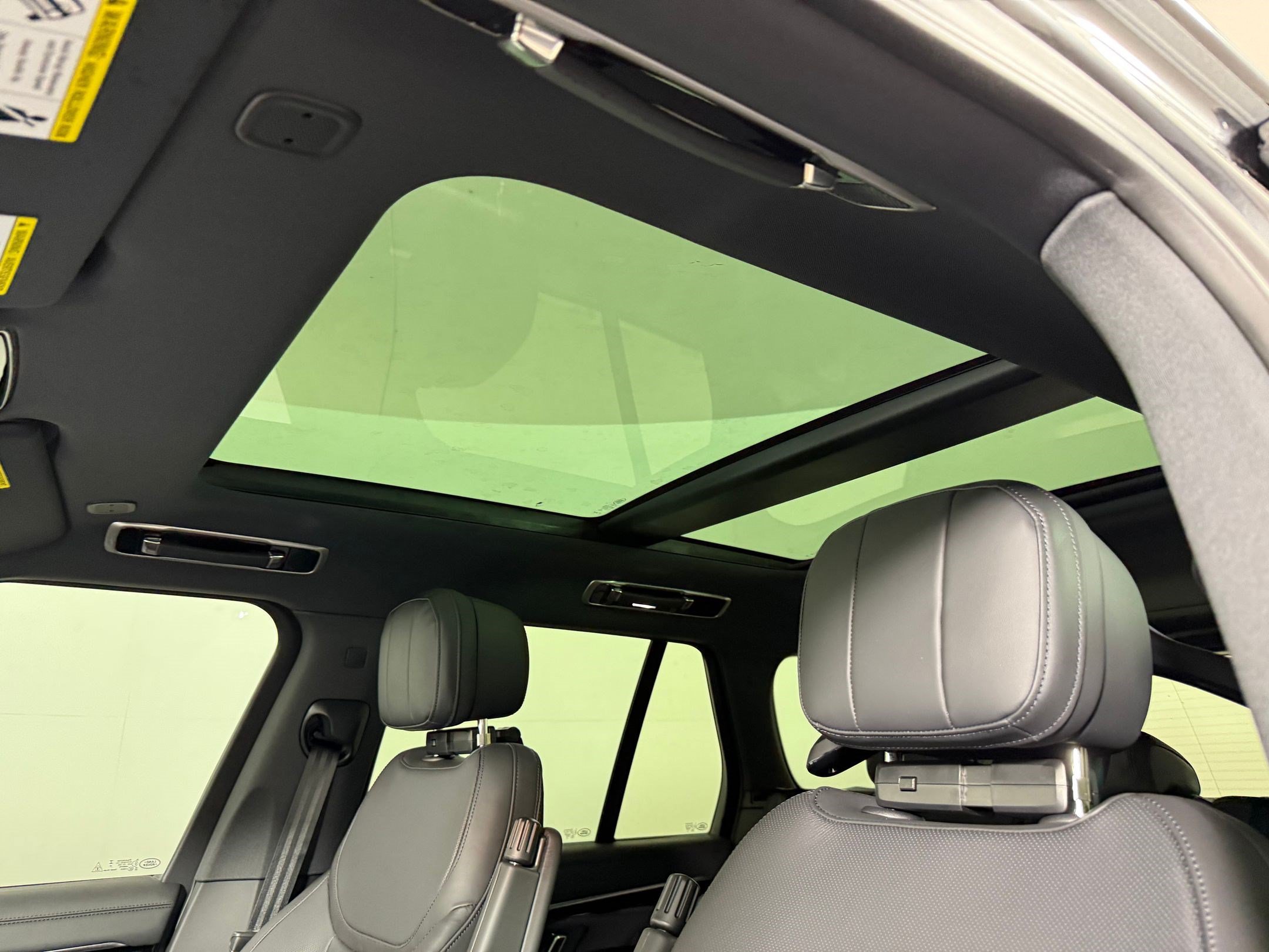 New 2026 Land Rover Range Rover SE AWD/4WD image 15