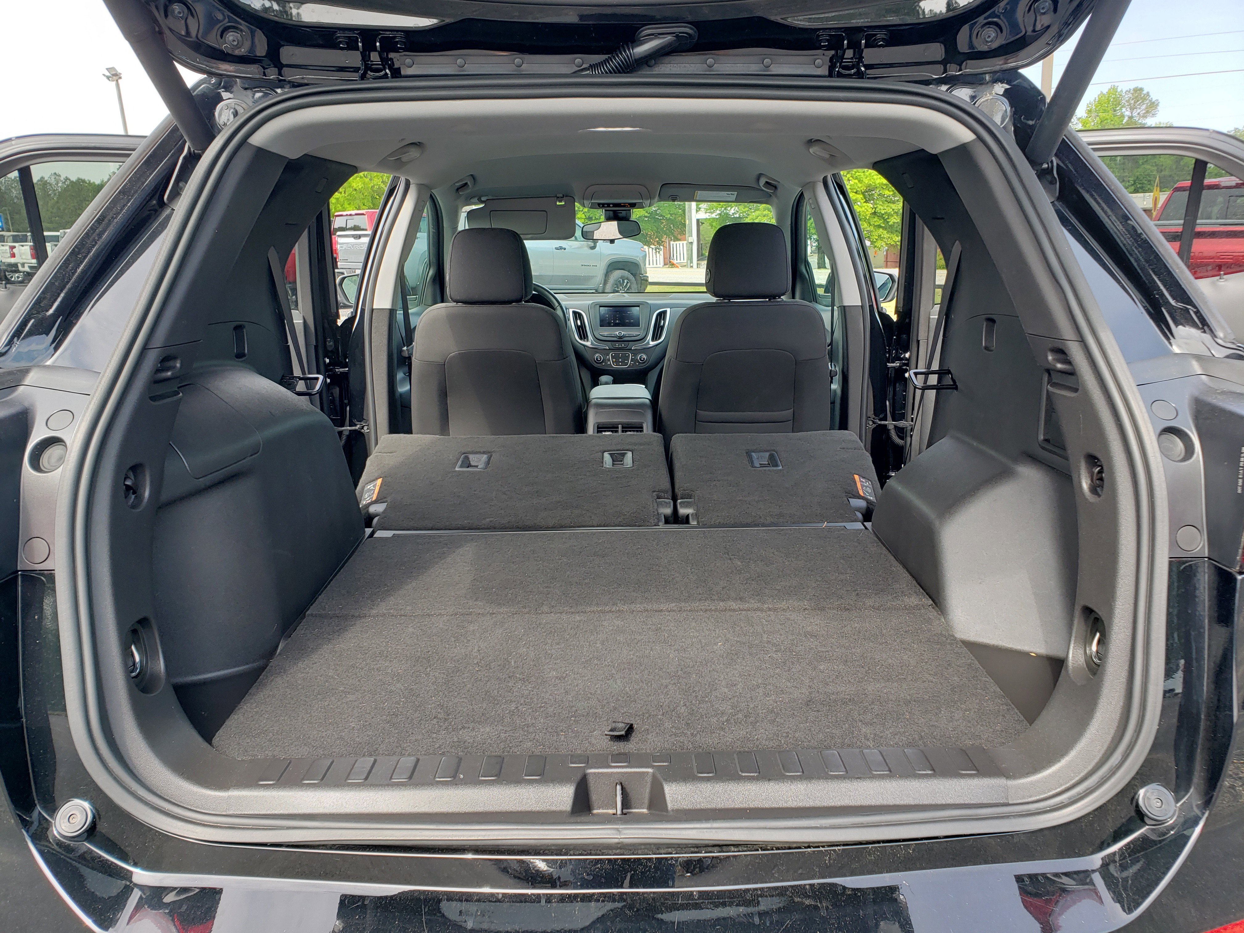 Used 2022 Chevrolet Equinox LT w/ Driver Convenience Package FWD image 12