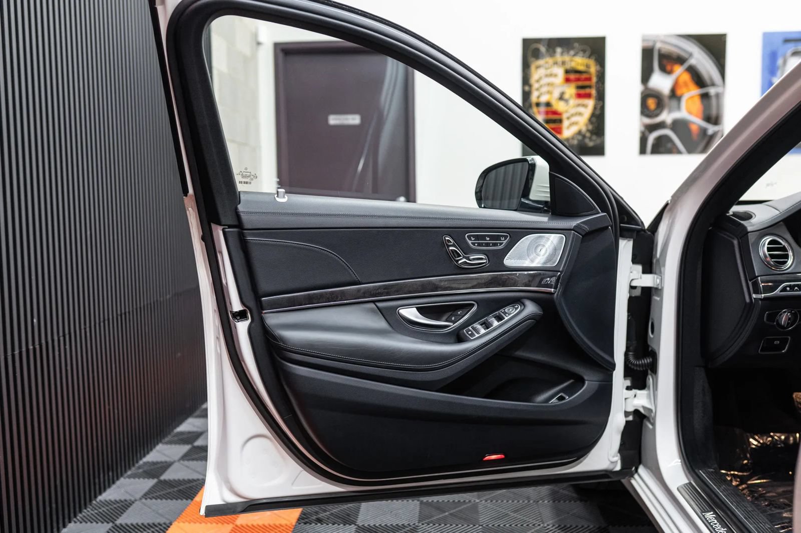 Used 2019 Mercedes-Benz S 560 Sedan image 22