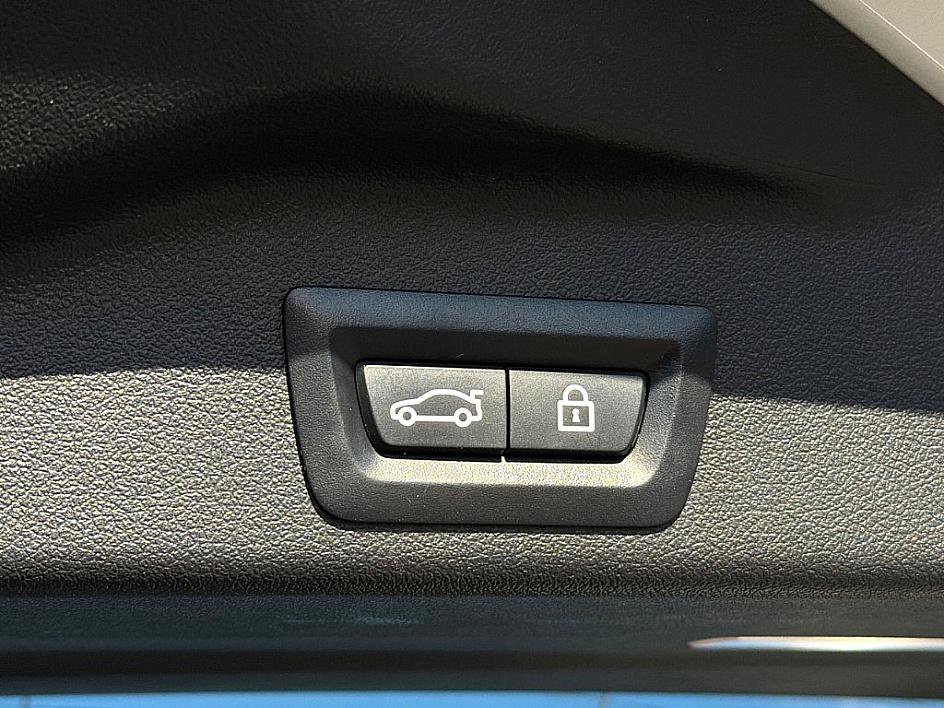 Used 2019 BMW X5 xDrive40i w/ Premium Package 2 image 27