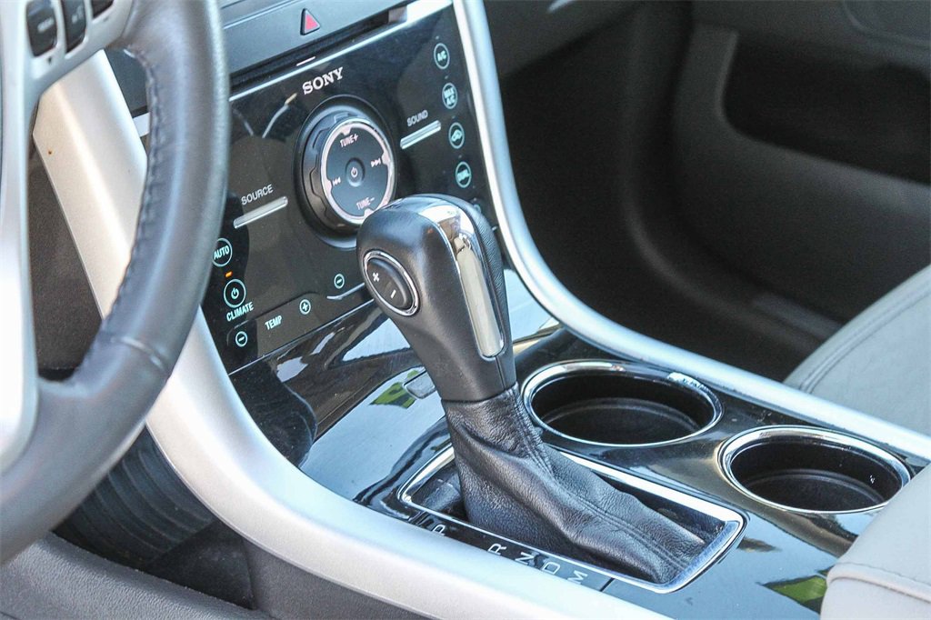 Used 2012 Ford Edge Limited image 24