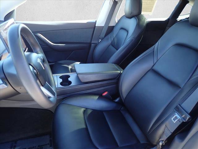 Used 2021 Tesla Model Y Long Range image 12