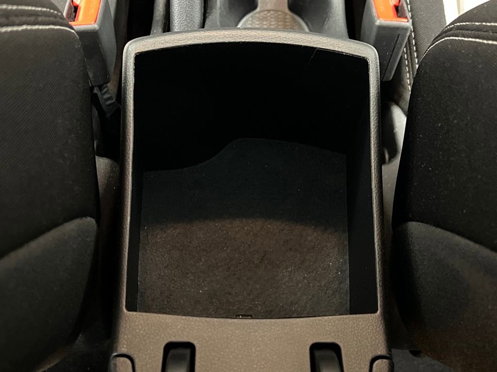 Used 2025 Hyundai Venue SEL image 34