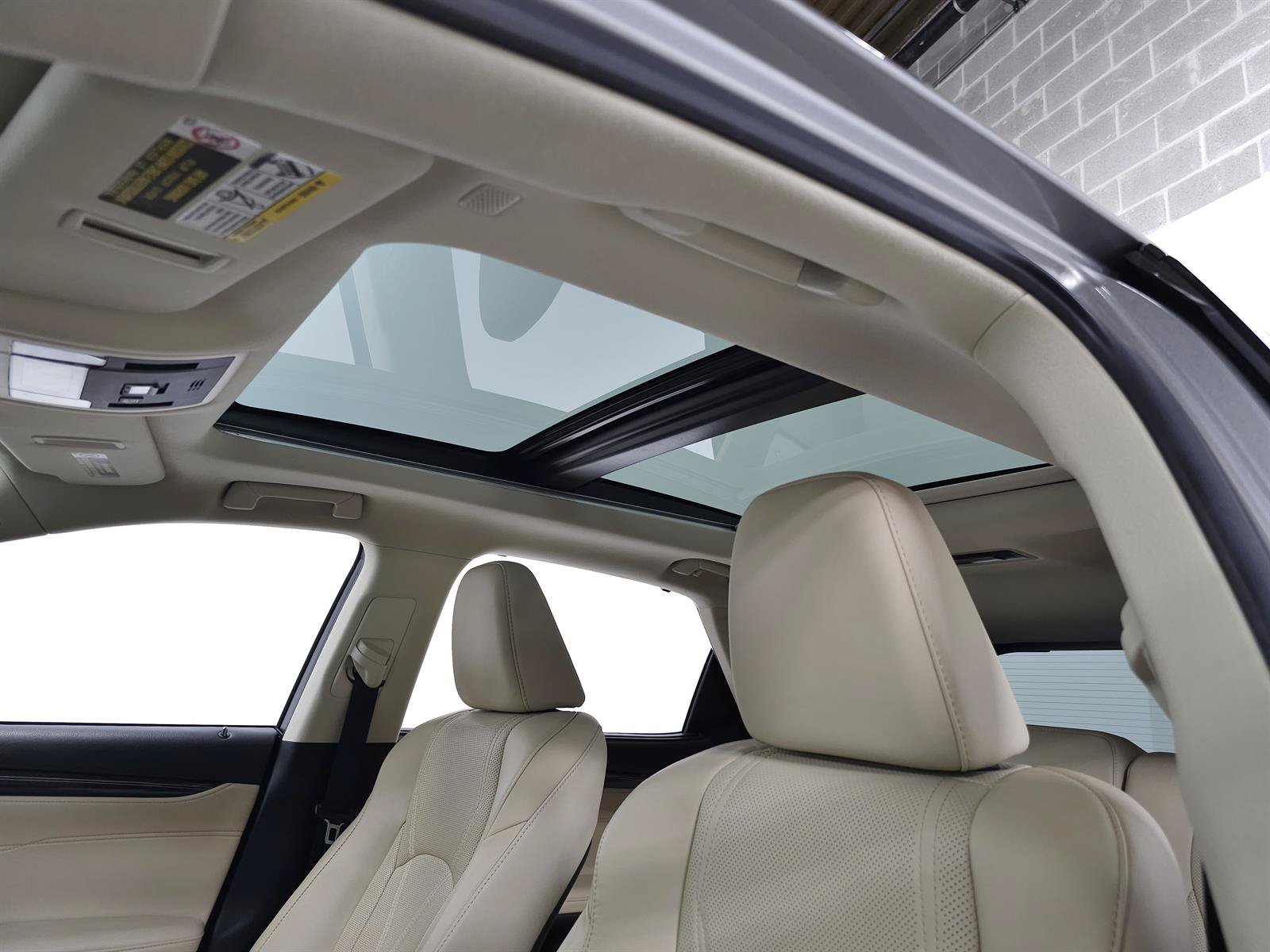 Used 2021 Lexus RX 450h AWD w/ Luxury Package image 18