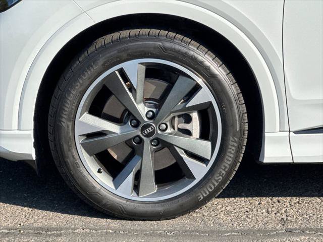 Certified 2024 Audi Q4 e-tron Premium w/ Convenience Package AWD/4WD image 36