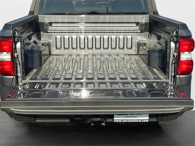 New 2025 Ford Maverick XL image 11