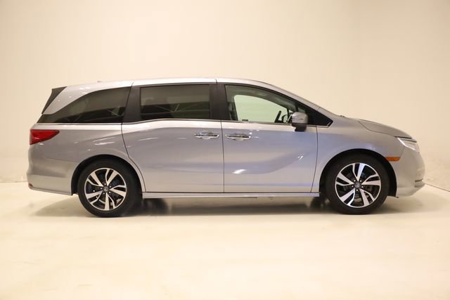 Used 2024 Honda Odyssey Touring image 3