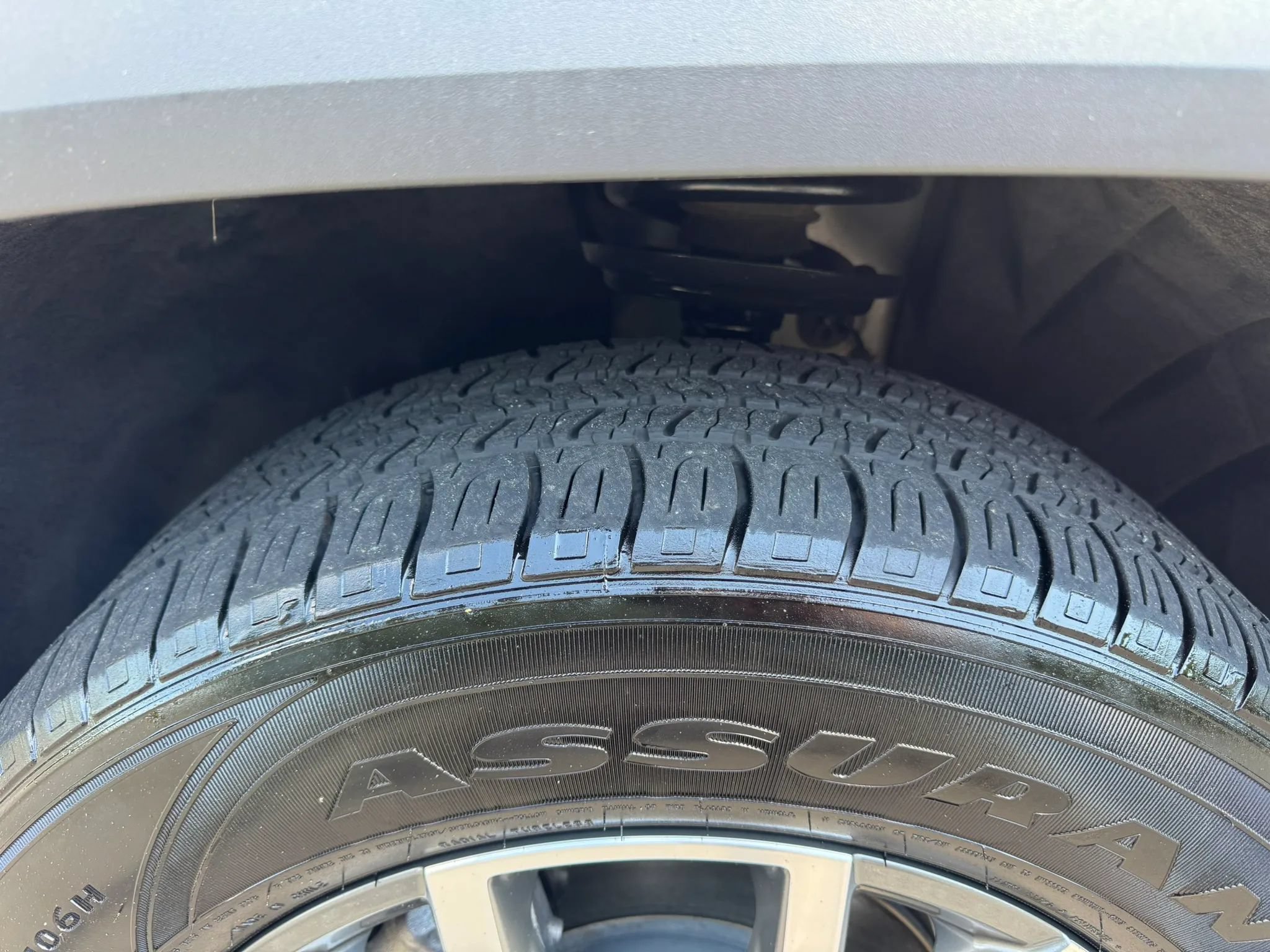 Used 2023 GMC Acadia SLE AWD/4WD image 10