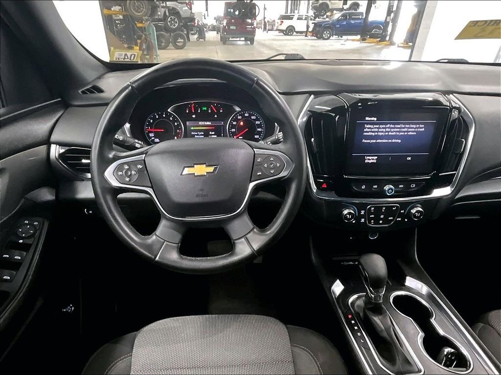 Used 2023 Chevrolet Traverse LT AWD/4WD image 18