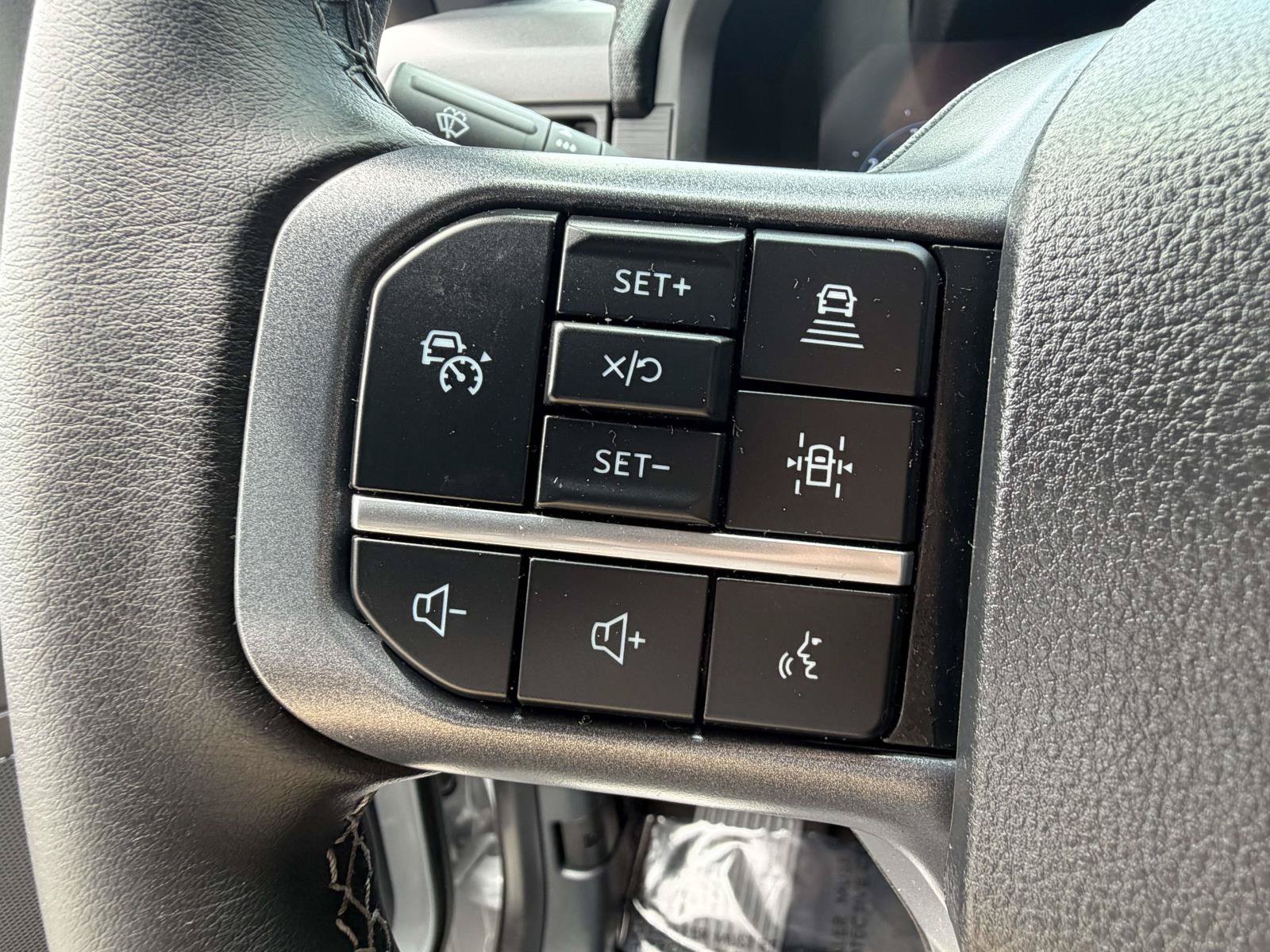 Used 2025 Ford F150 XLT w/ Equipment Group 302A MID AWD/4WD image 14