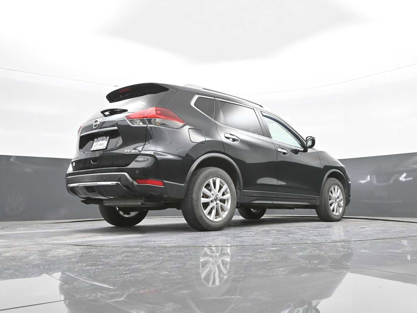 Used 2020 Nissan Rogue SV image 41