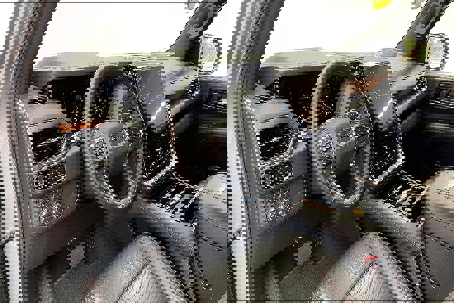 Used 2025 GMC Yukon Denali image 14