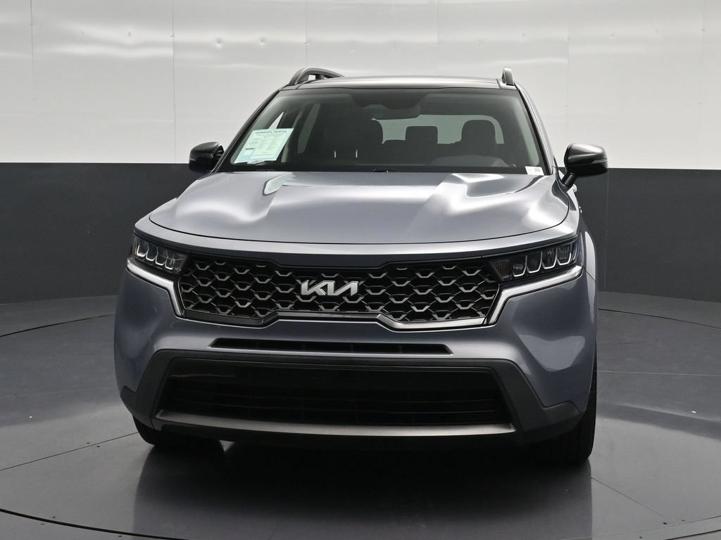 Used 2023 Kia Sorento S w/ Panoramic Sunroof Package AWD/4WD image 6